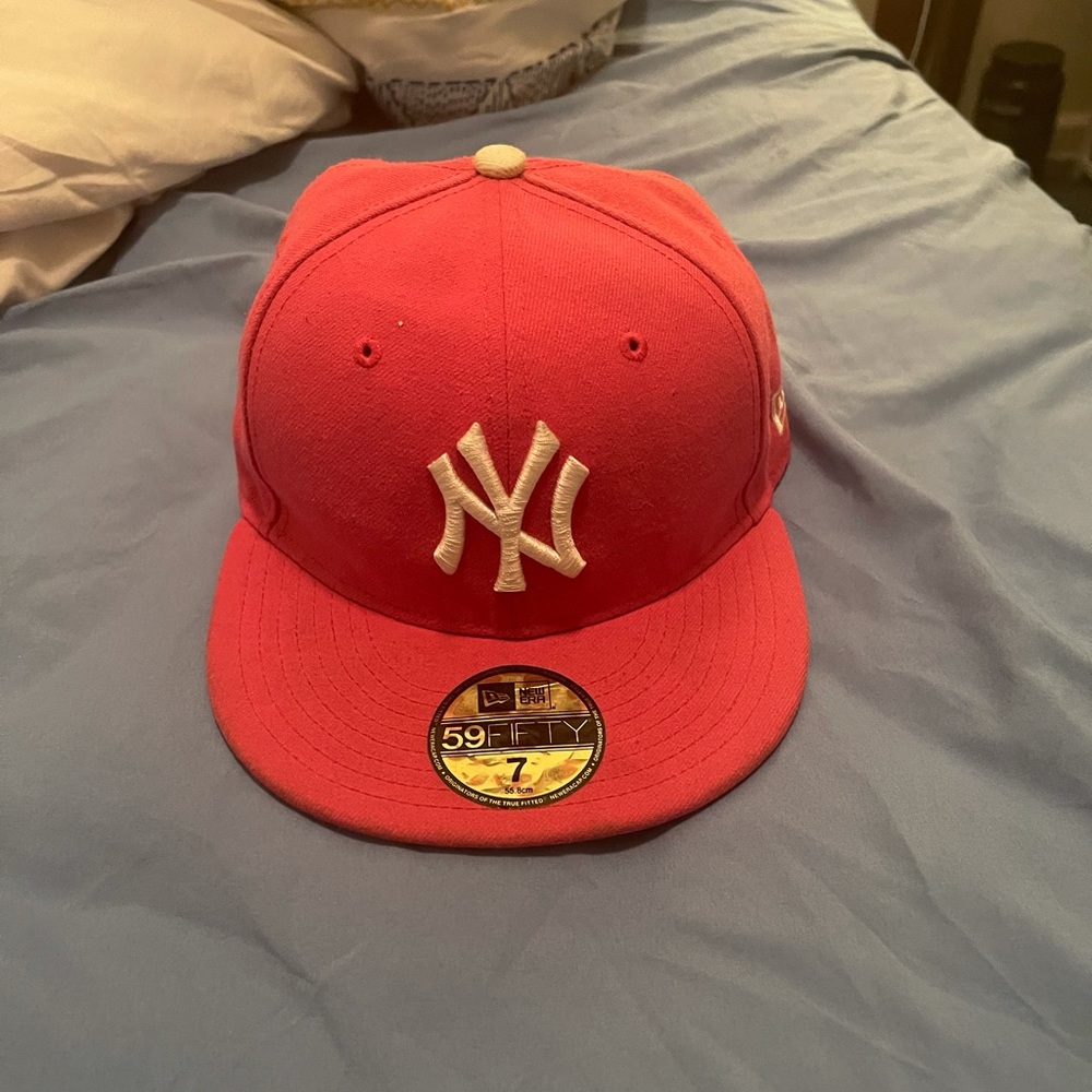PINK NEW YORK YANKEE NEW ERA HAT
